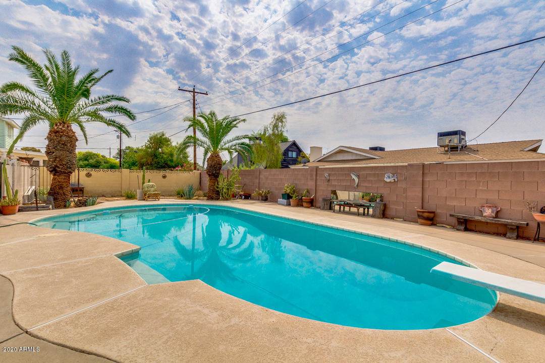 8537 Valley Vista Drive - Photo 1