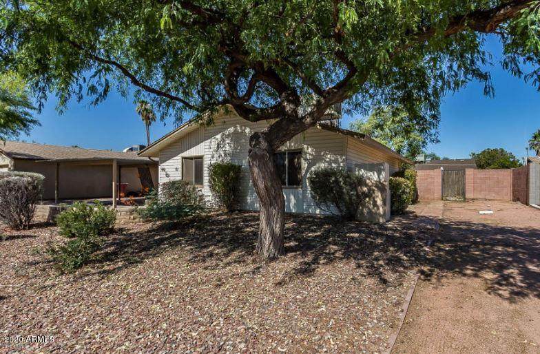 4008 87TH Street - Photo 1