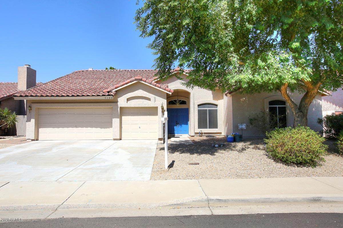 5708 Acoma Drive - Photo 1