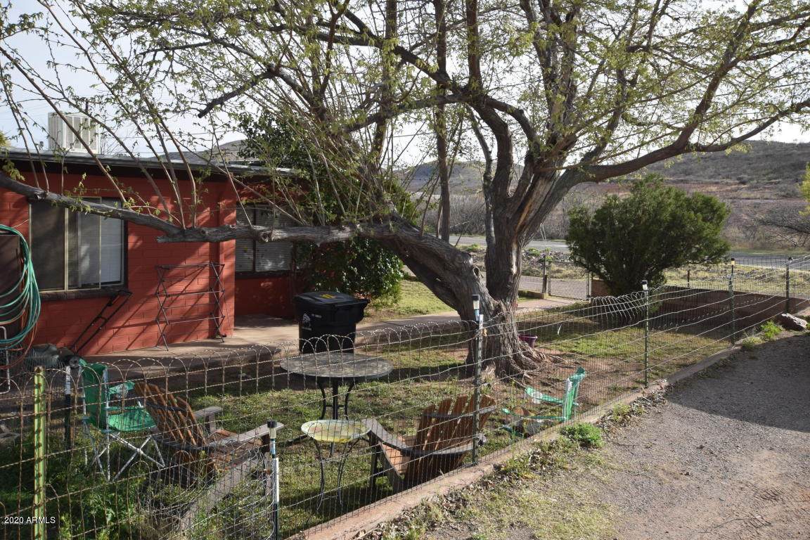 1 Campbell Avenue - Photo 1