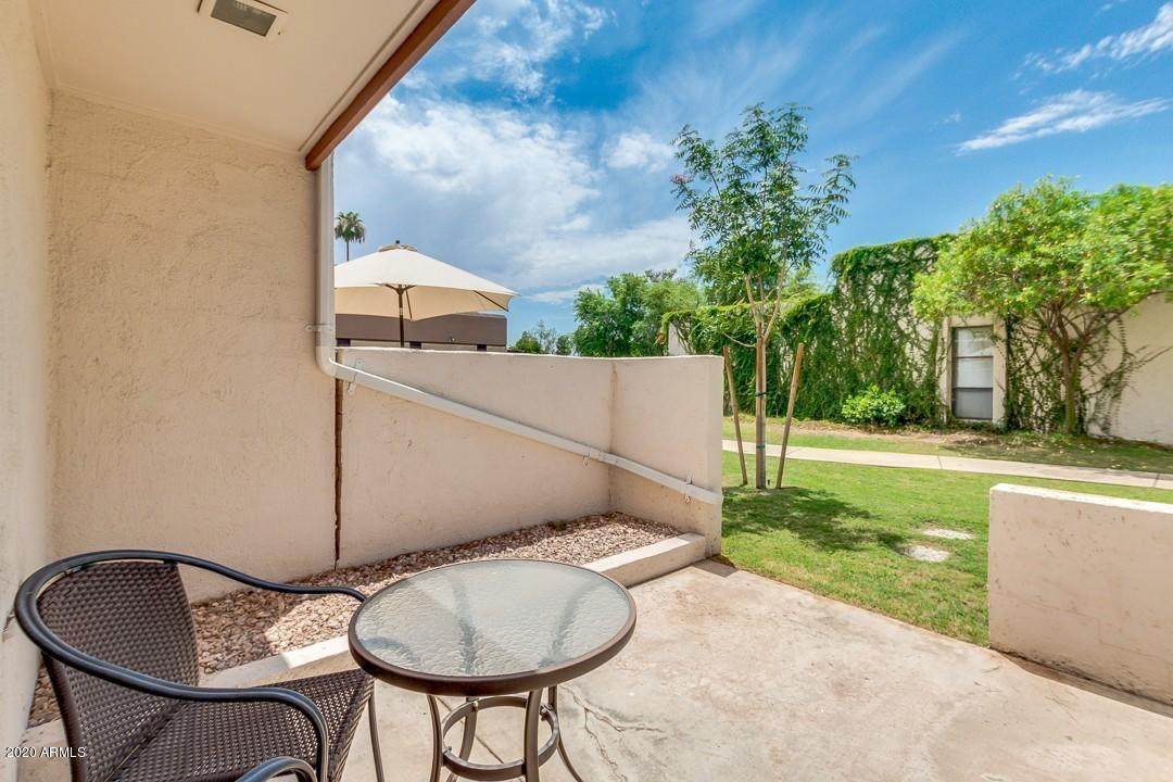 325 Huntington Drive - Photo 1