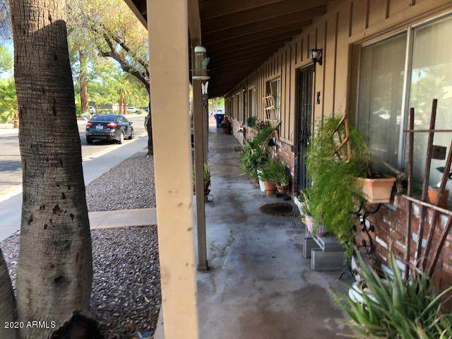 960 University Drive - Photo 1