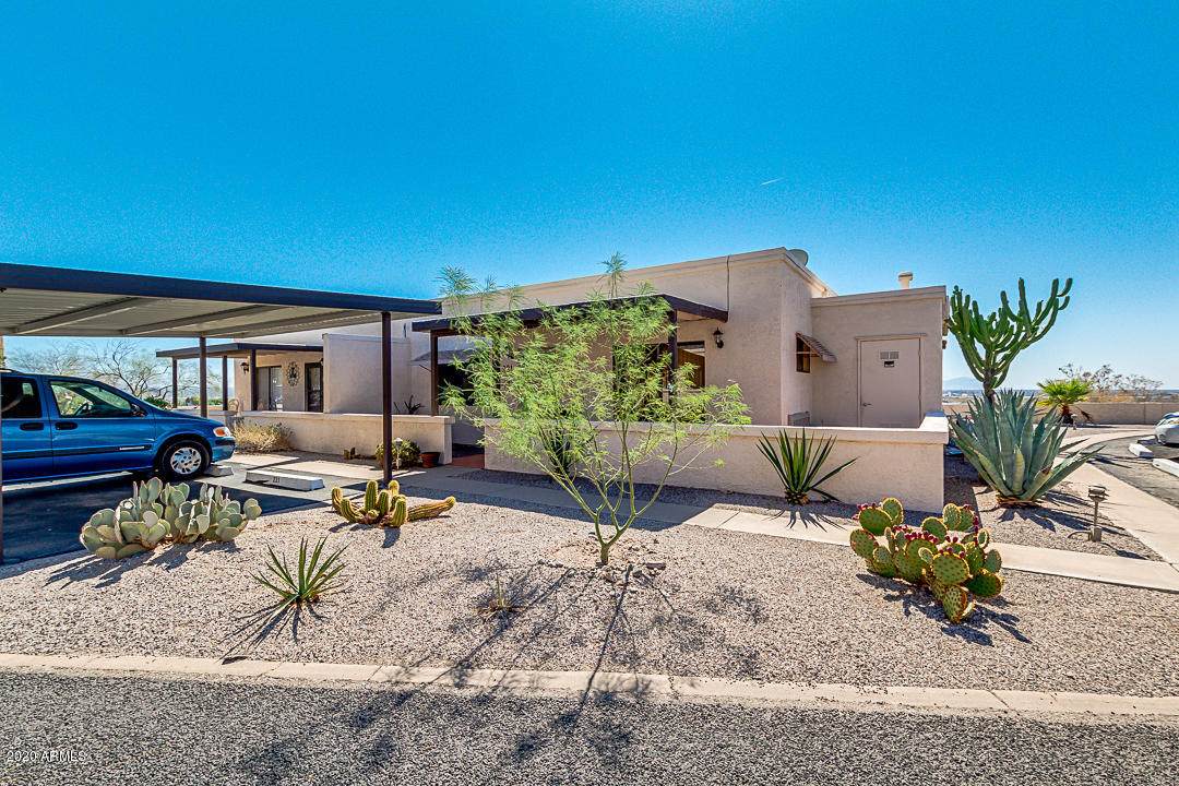 221 Arizona Circle - Photo 1