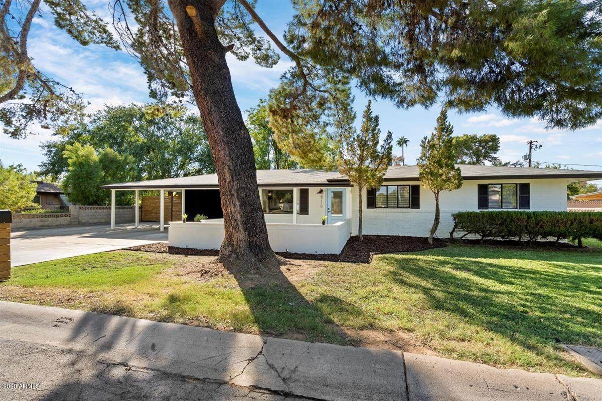 8710 6TH Drive - Photo 1