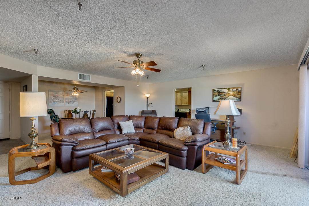 515 Parkcrest - Photo 1