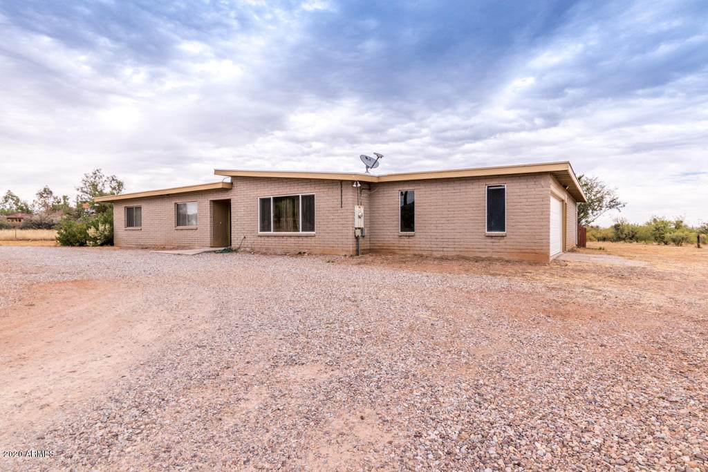 5411 Apache Avenue - Photo 1