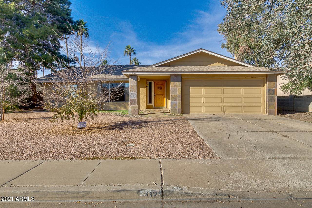 412 Barrow Drive - Photo 1