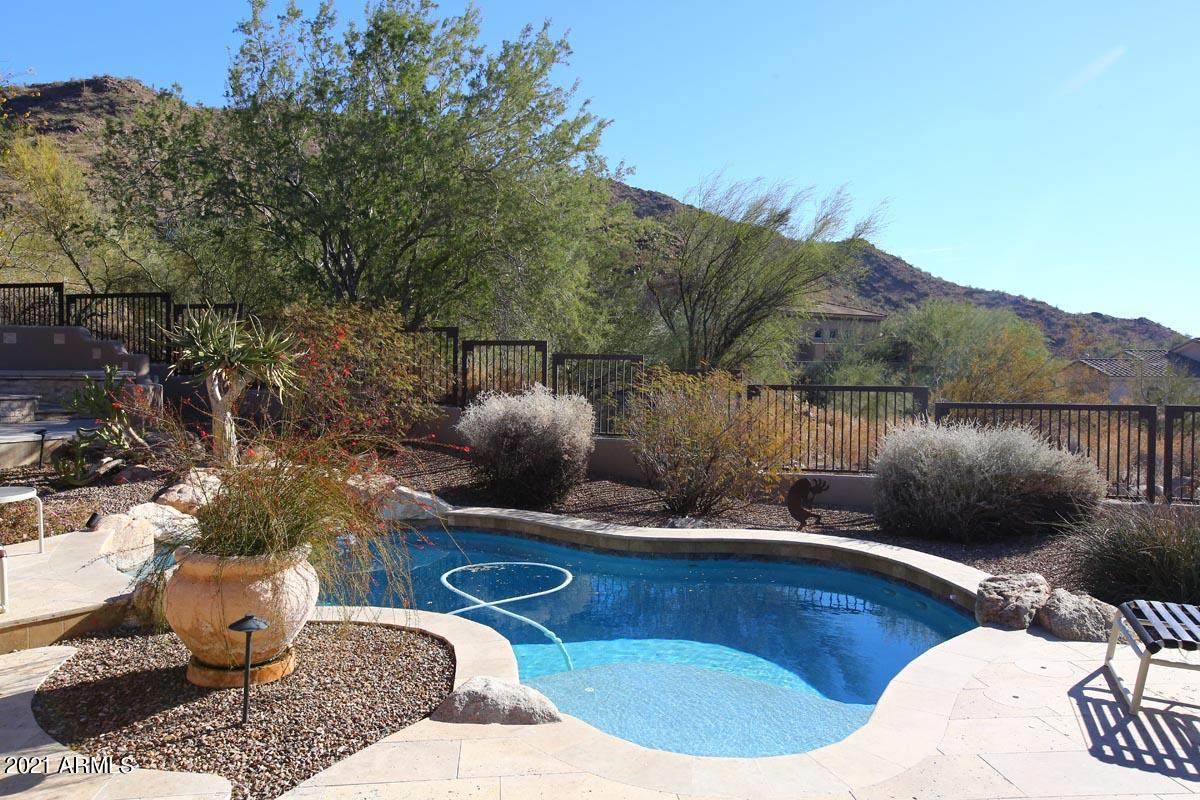 12449 137th Way - Photo 1