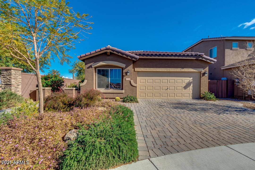 42249 Wollemi Street - Photo 1