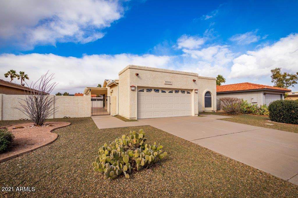 26214 Lakewood Drive - Photo 1