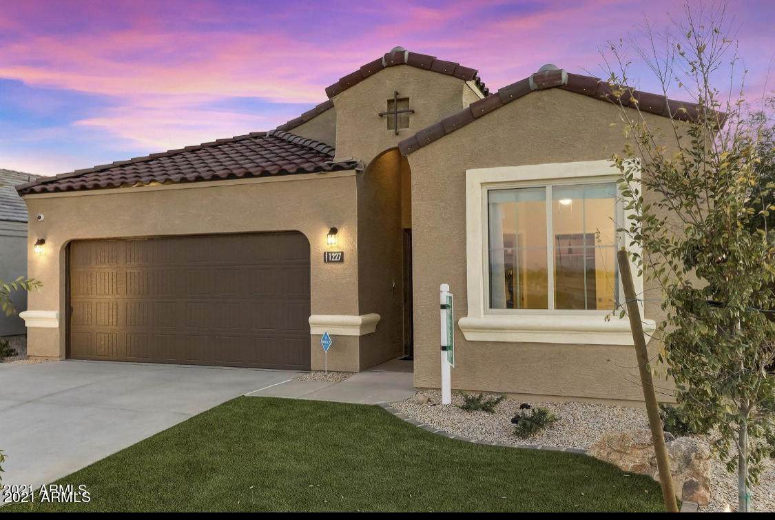 31070 Whitton Avenue - Photo 1