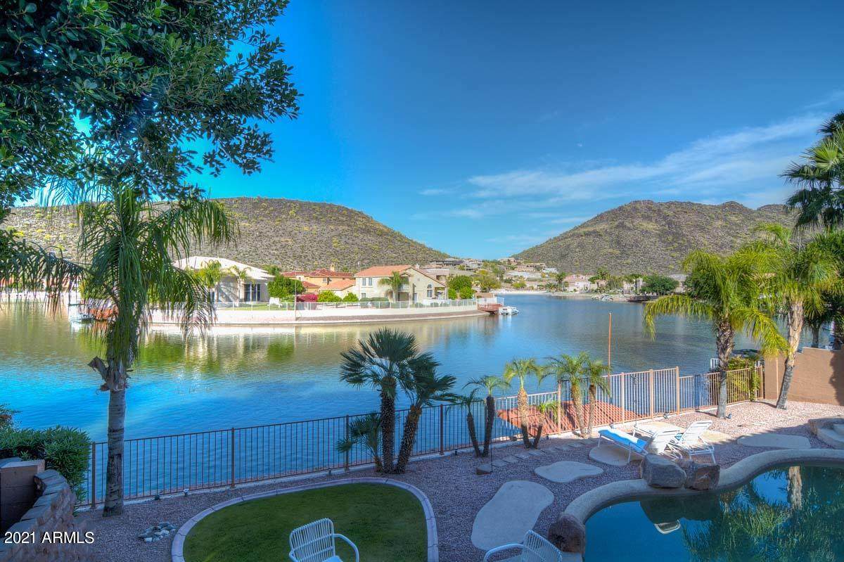 5522 Arrowhead Lakes Drive - Photo 1