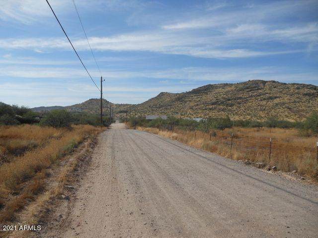 446XX 10TH Street - Photo 1