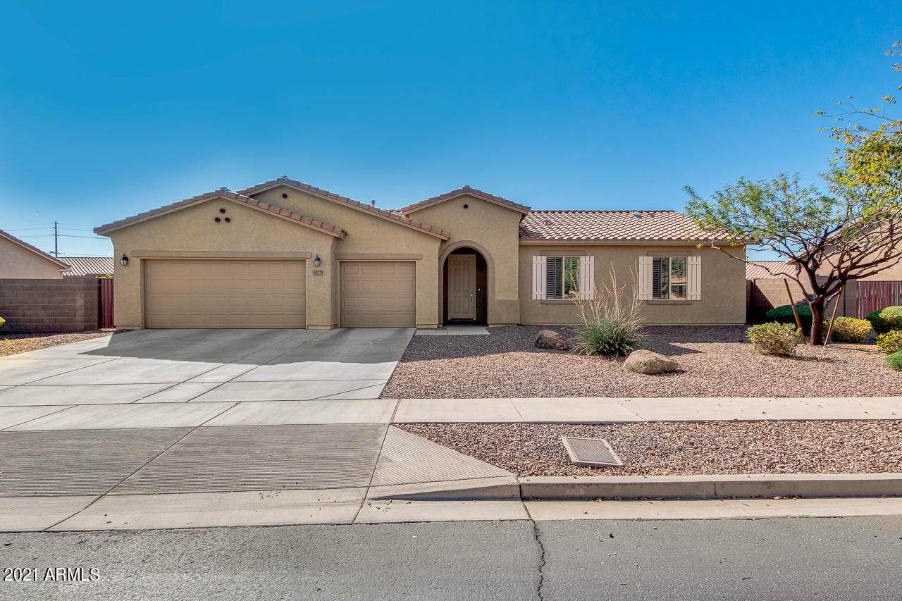 5537 Huntington Drive - Photo 1