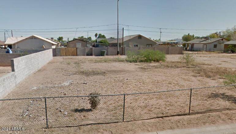 726 Melrose Drive - Photo 1