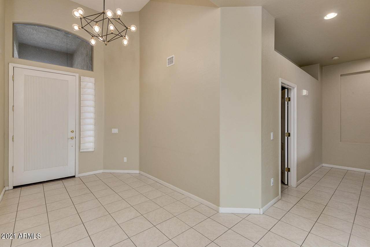 5221 Woodridge Drive - Photo 1