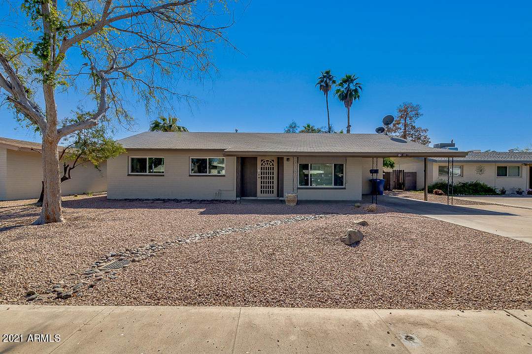221 Manhatton Drive - Photo 1