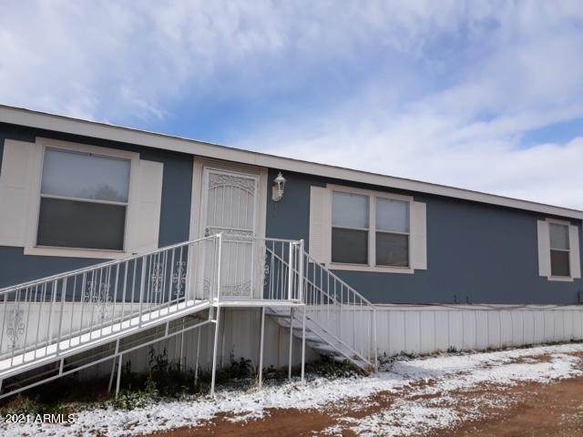 650 Busby Drive - Photo 1