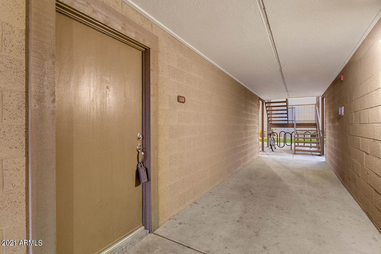 200 Southern Avenue - Photo 1