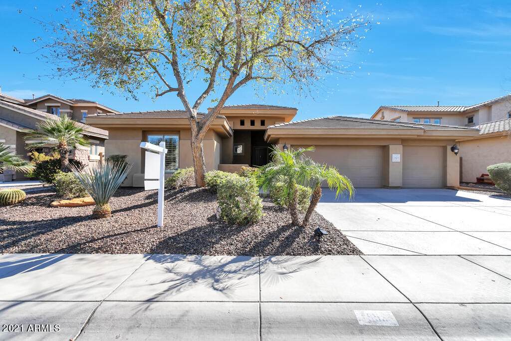953 Lodgepole Drive - Photo 1