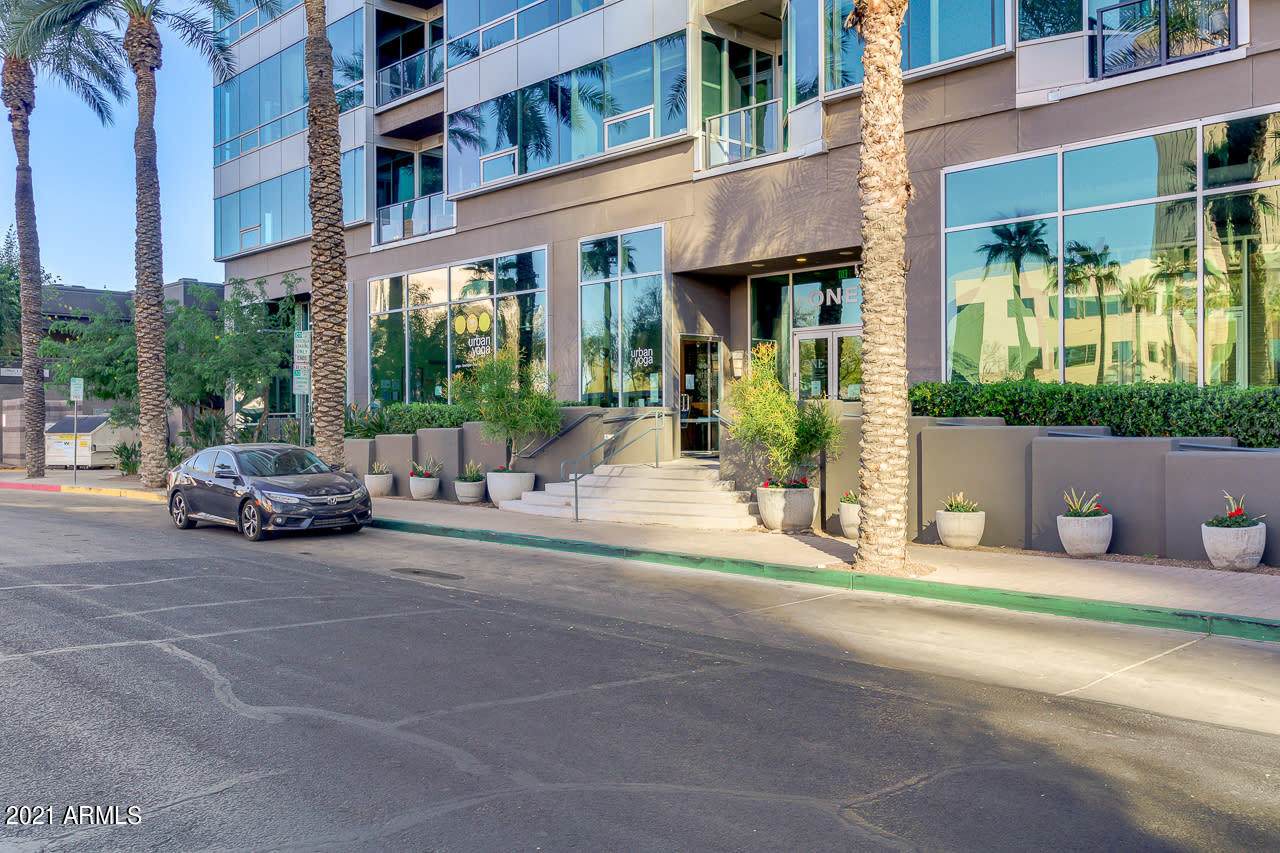 1 Lexington Avenue - Photo 1