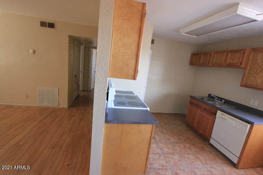 2537 Georgia Avenue - Photo 1