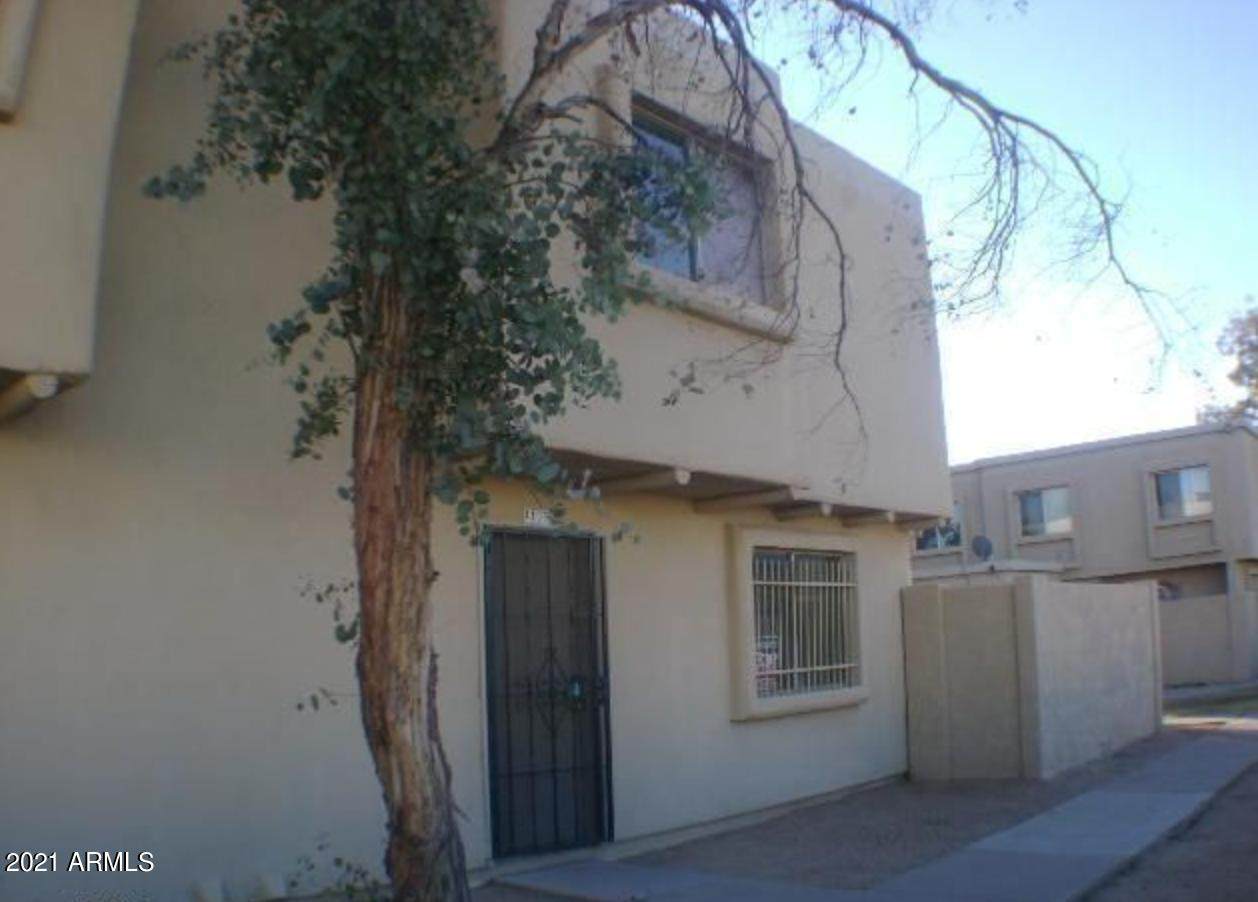 4403 Riverside Street - Photo 1