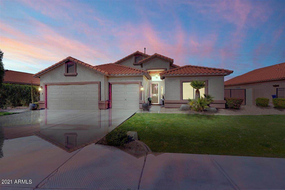 938 Teakwood Drive - Photo 1