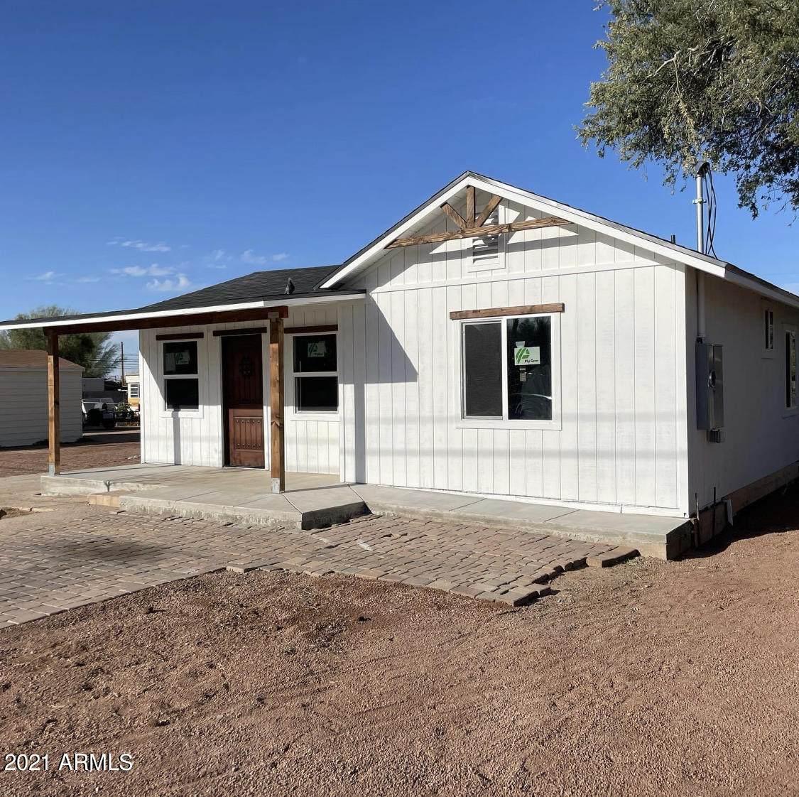 306 Main Drive - Photo 1