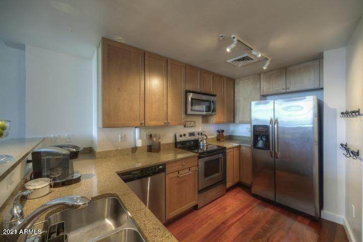 310 4TH Street - Photo 1