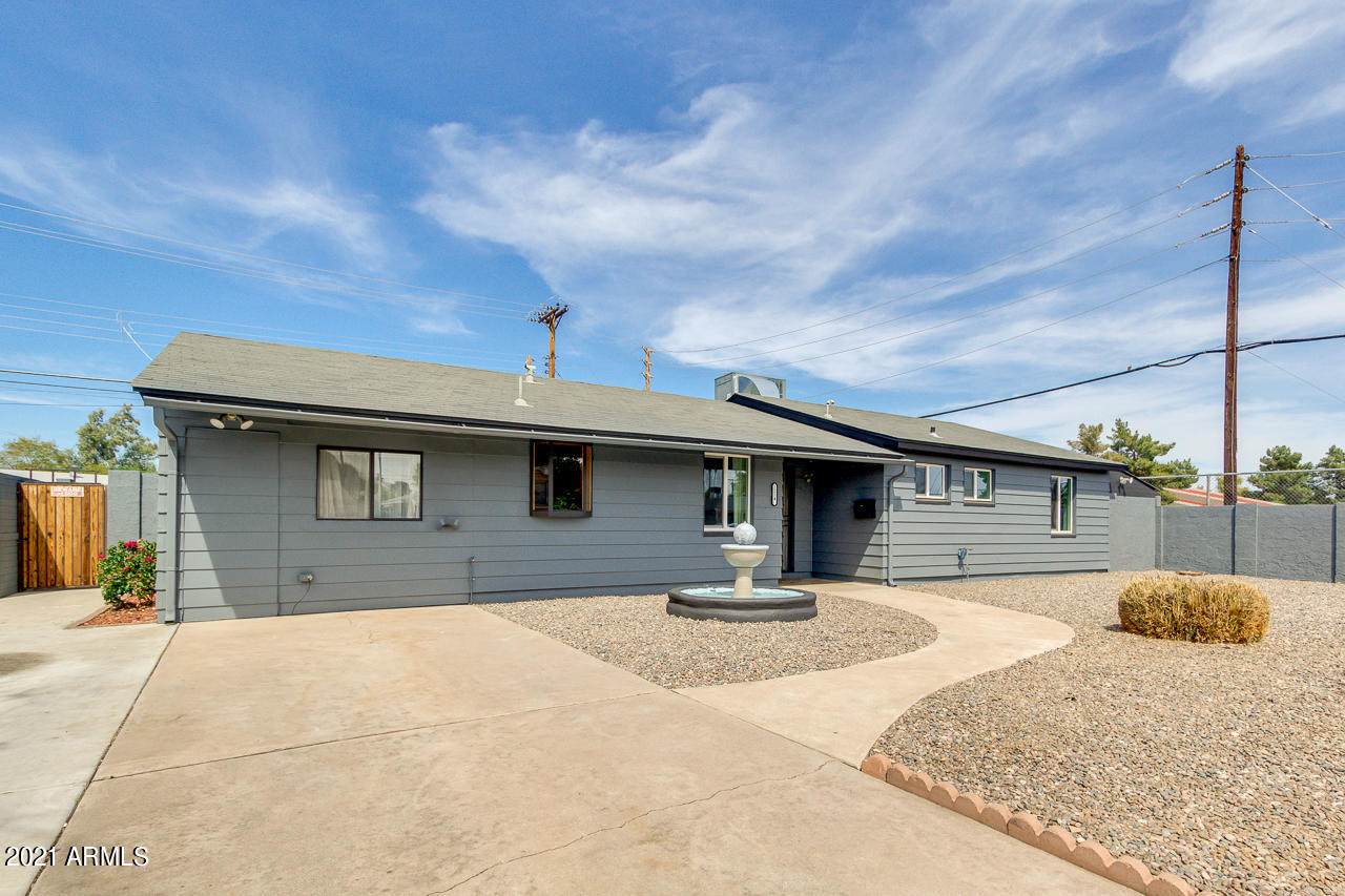 1214 Highland Avenue - Photo 1