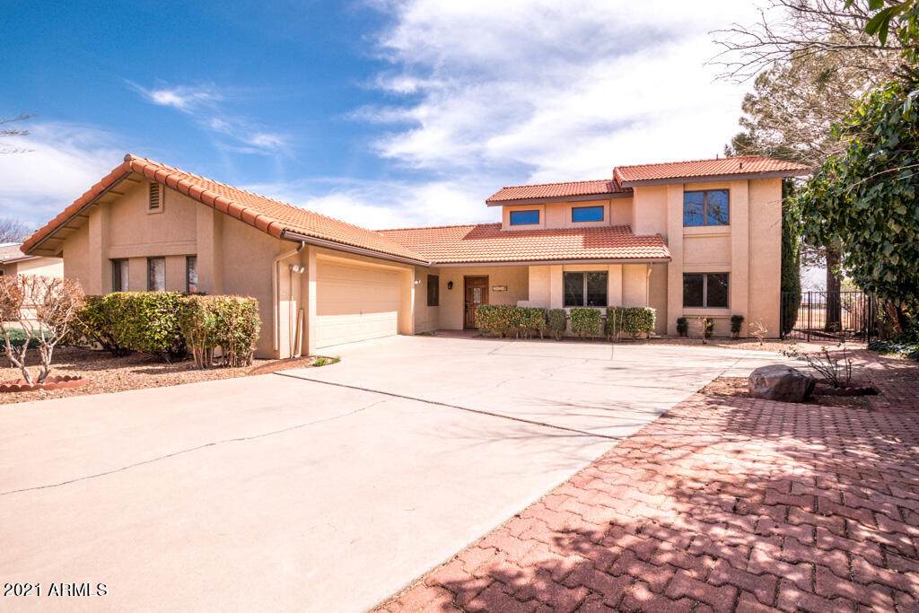 2423 Oak Hill Street - Photo 1