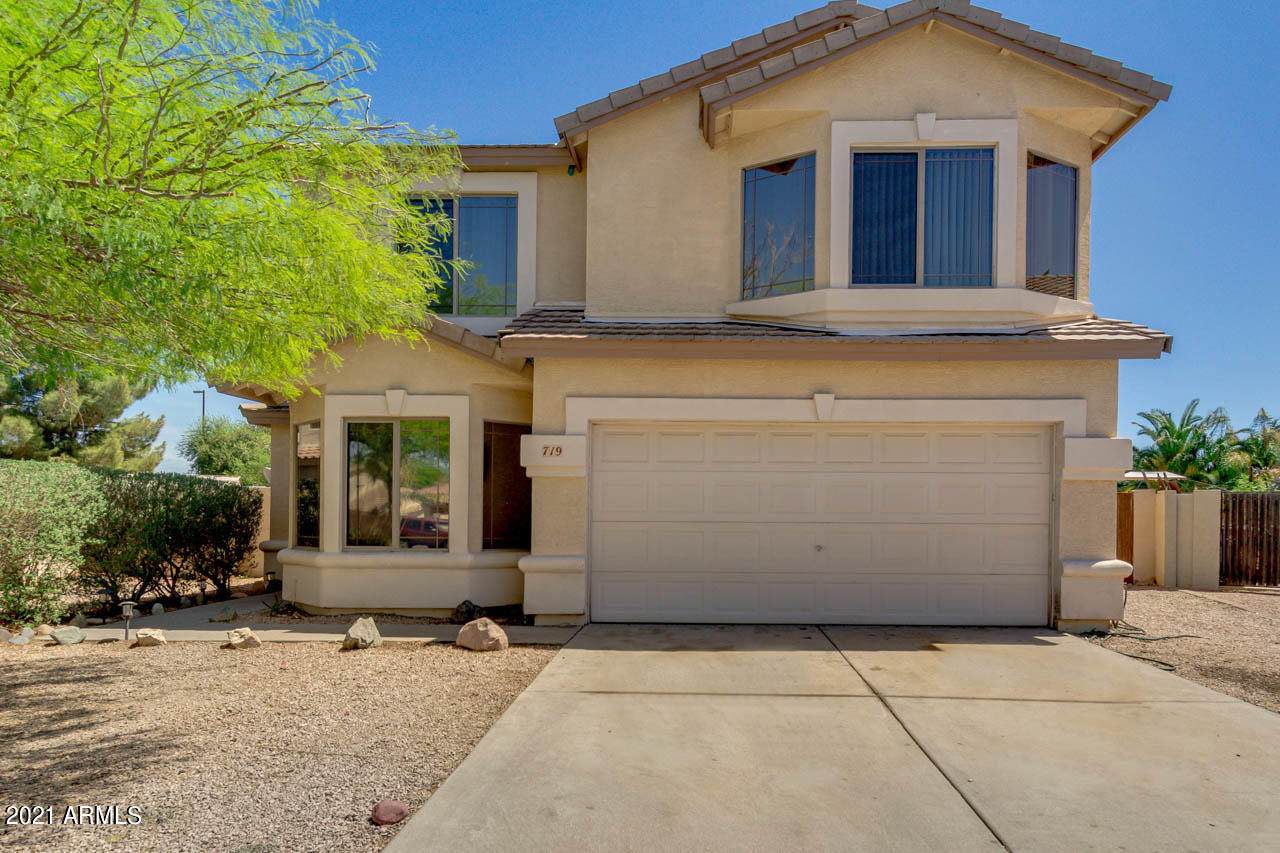 719 Buckskin Terrace - Photo 1