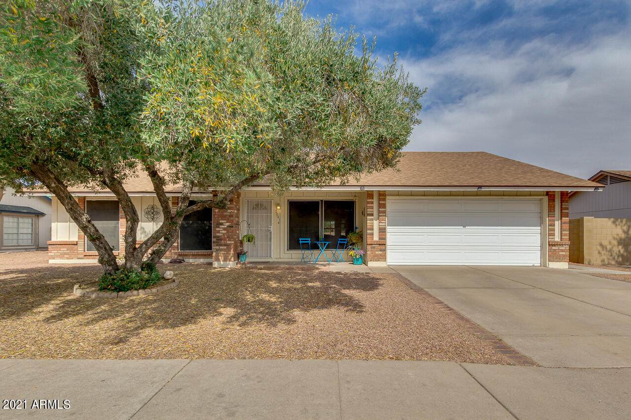 2041 Longmore - Photo 1