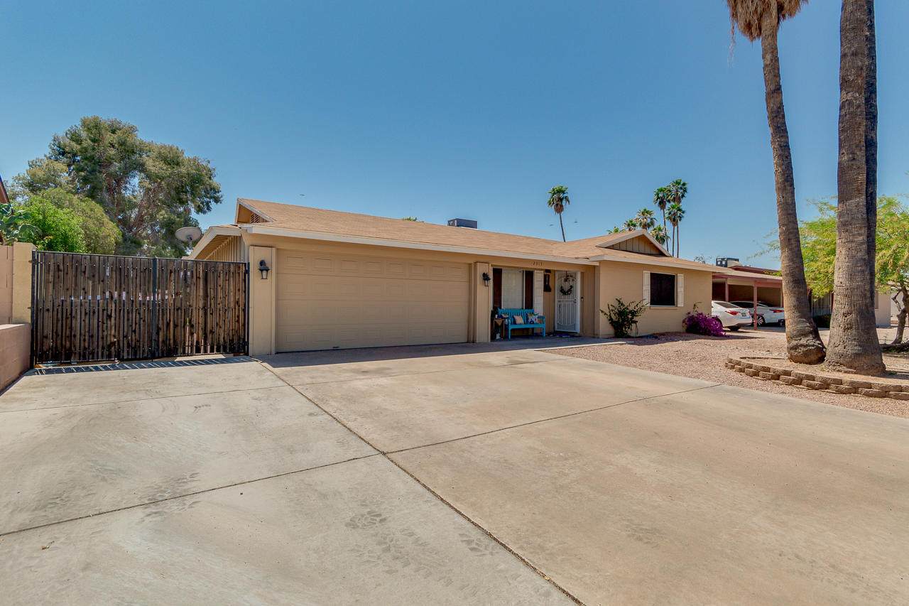2313 Catalina Avenue - Photo 1