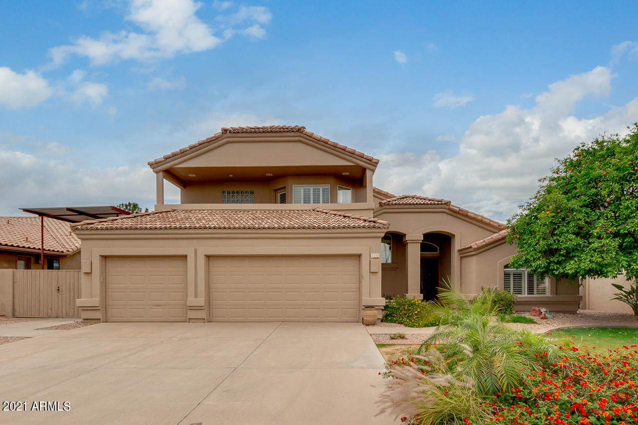 2243 Nora Street - Photo 1