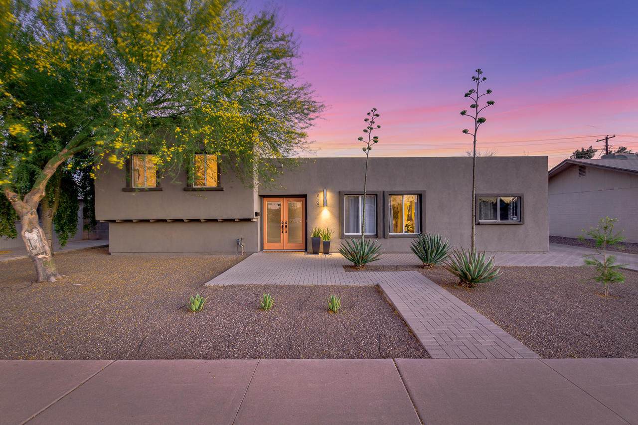 8437 Thomas Road - Photo 1