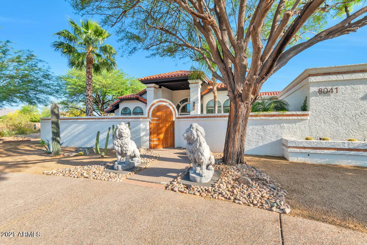 8041 Juan Tabo Road - Photo 1