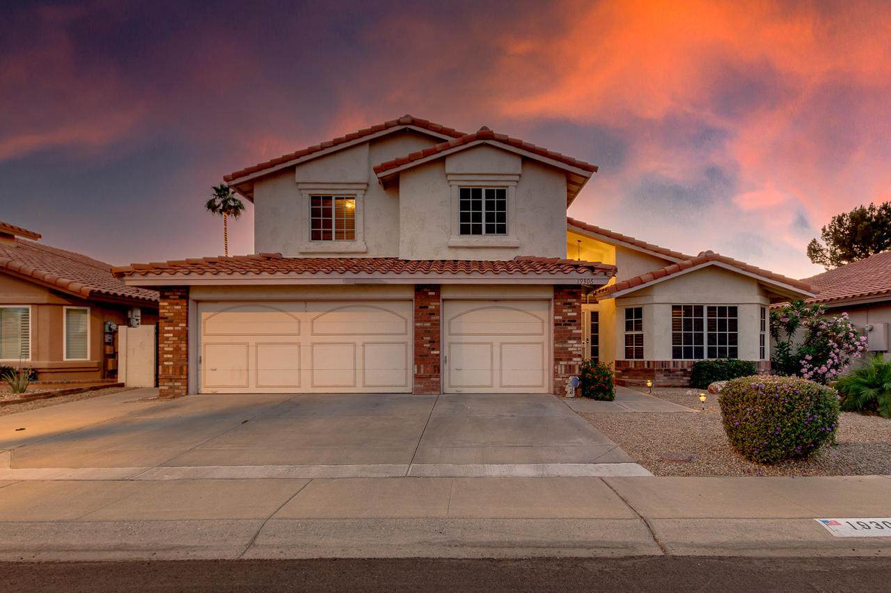 19306 78TH Avenue - Photo 1