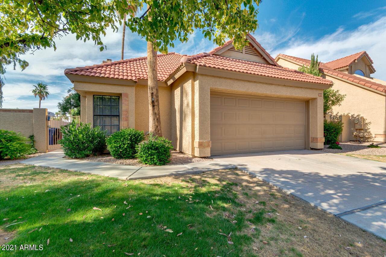 4584 Ivanhoe Street - Photo 1
