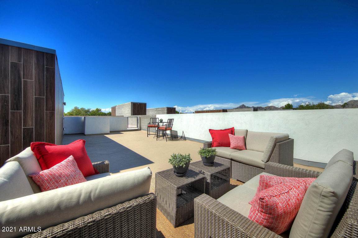 4700 40th Street - Photo 1