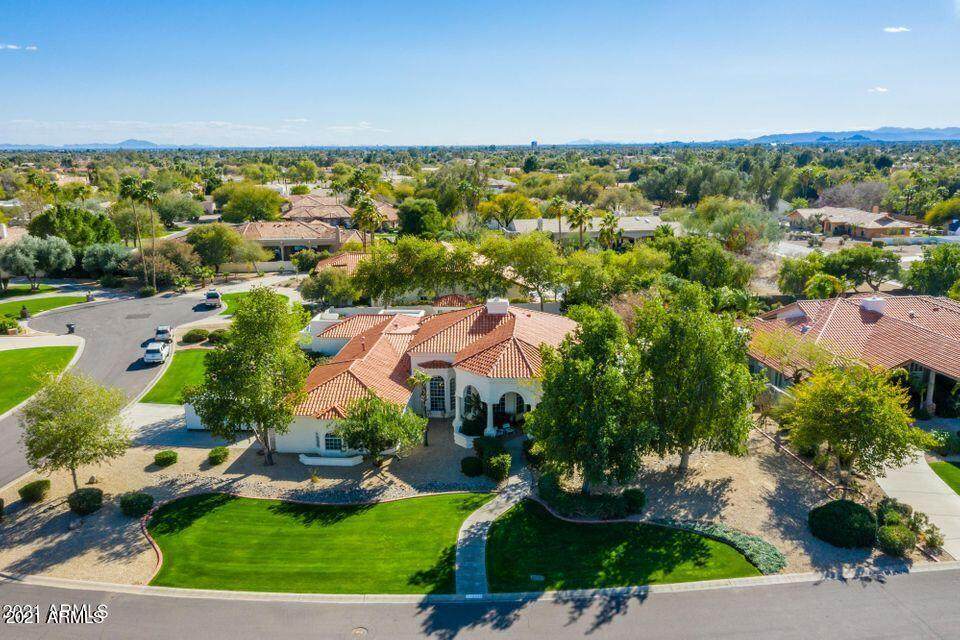 10455 Paradise Drive - Photo 1