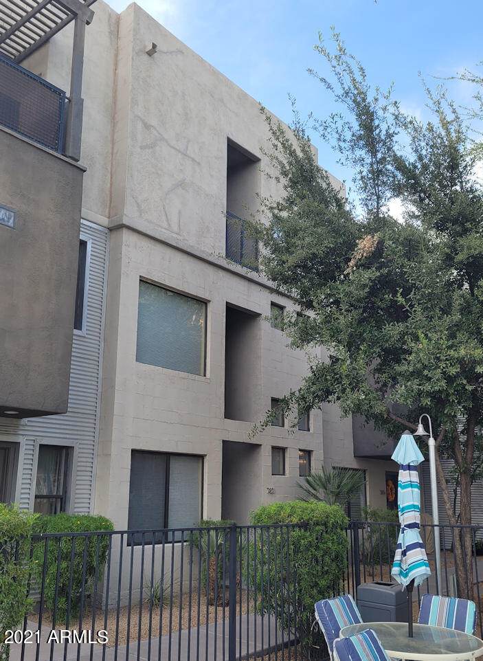 7821 21ST Avenue - Photo 1