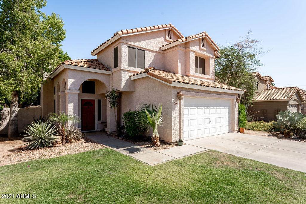 3105 Cottonwood Lane - Photo 1