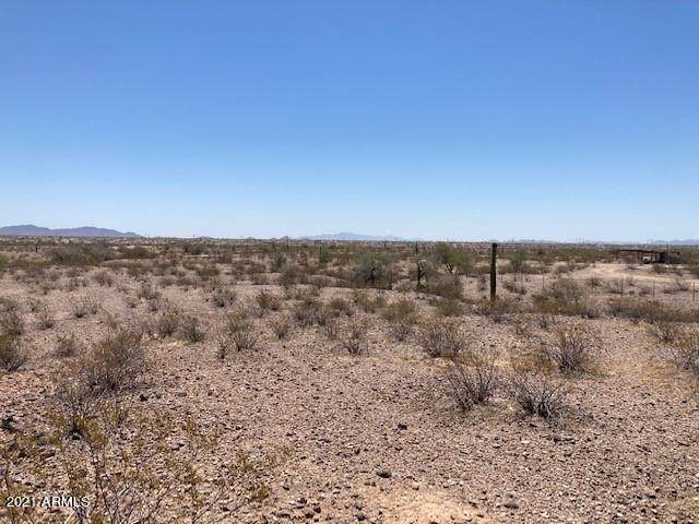 xxx Earll Drive - Photo 1