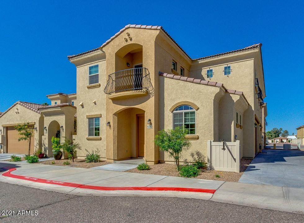 1367 Country Club Drive - Photo 1