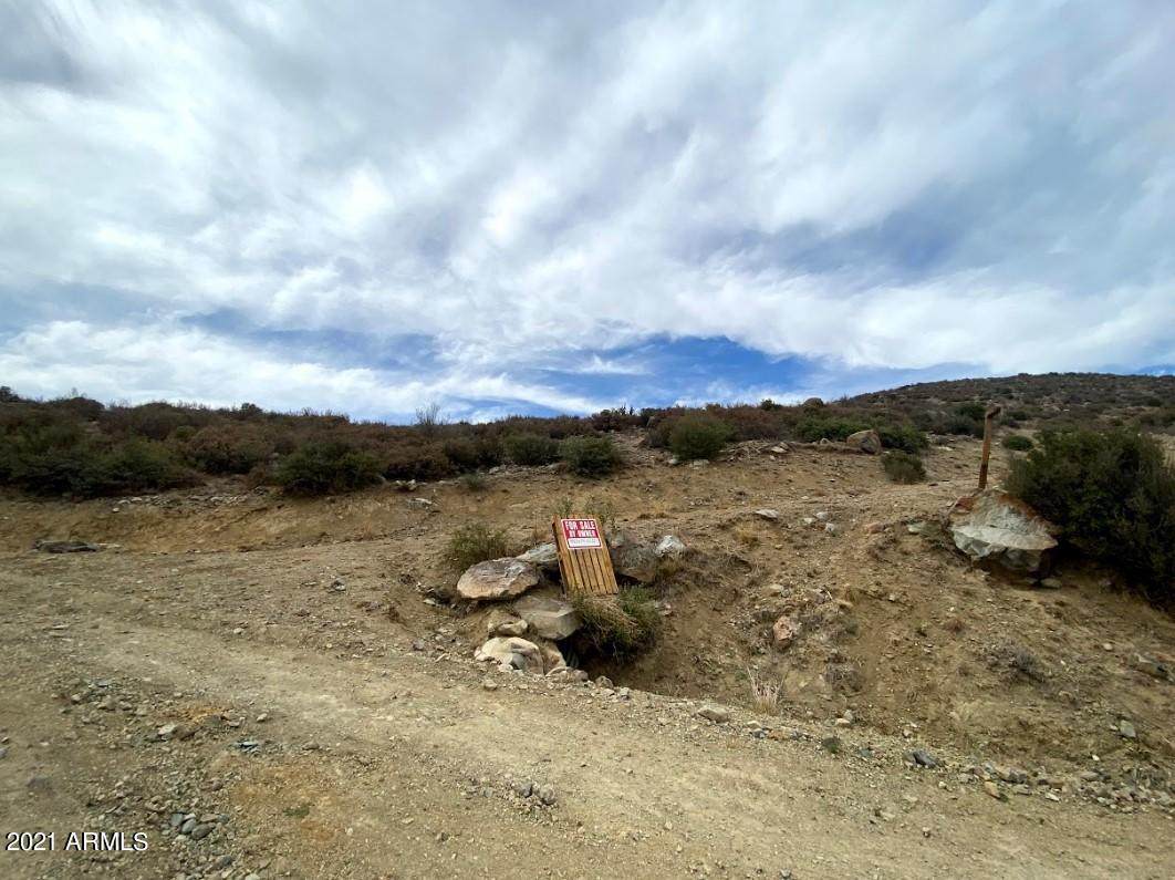23 Hawk Mountain Trail - Photo 1