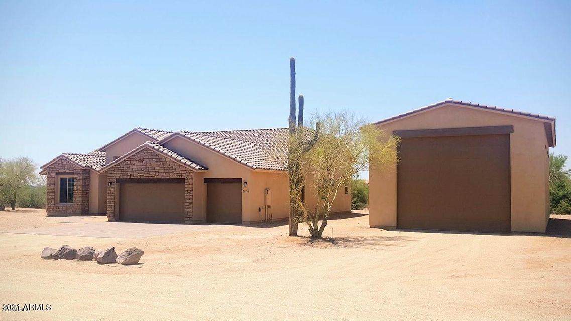 32xx Adamanda Drive - Photo 1