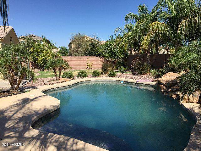 2806 Janelle Way - Photo 1