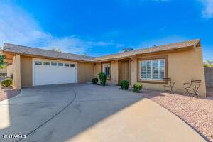 2916 Pershing Avenue - Photo 1